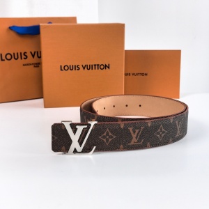 $54.00,Louis Vuitton 4.0cm Width Belts  # 285270