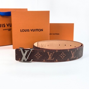 $54.00,Louis Vuitton 4.0cm Width Belts  # 285271