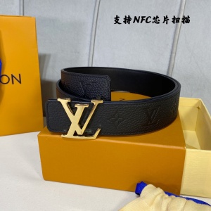 $54.00,Louis Vuitton 4.0cm Width Belts  # 285276