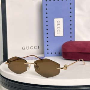 $56.00,Gucci Sunglasses  # 285931