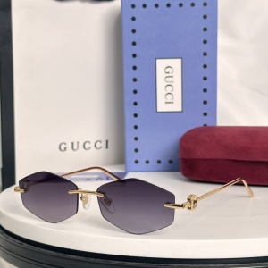$56.00,Gucci Sunglasses  # 285933