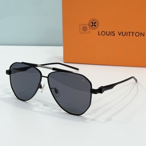 $56.00,Louis Vuitton Sunglasses  # 286335
