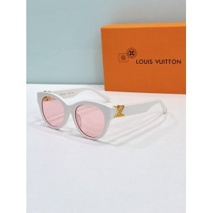 $56.00,Louis Vuitton Sunglasses  # 286341