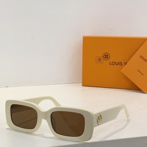 $56.00,Louis Vuitton Sunglasses  # 286370