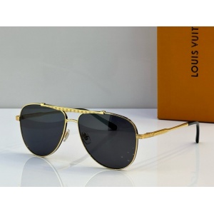 $56.00,Louis Vuitton Sunglasses  # 286383