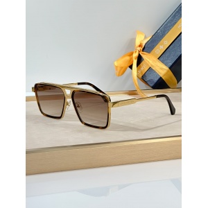 $56.00,Louis Vuitton Sunglasses  # 286403