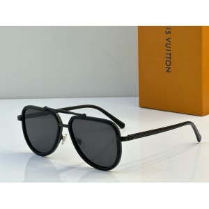 $56.00,Louis Vuitton Sunglasses  # 286432