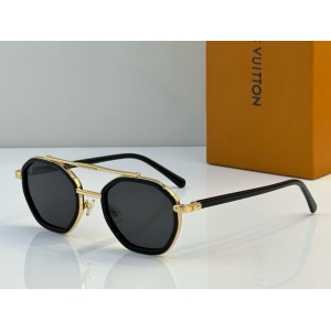 $56.00,Louis Vuitton Sunglasses  # 286433