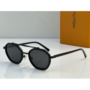 $56.00,Louis Vuitton Sunglasses  # 286434