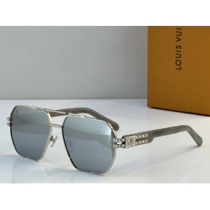 $56.00,Louis Vuitton Sunglasses  # 286473