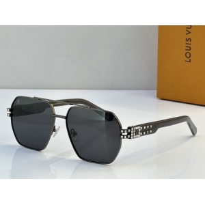 $56.00,Louis Vuitton Sunglasses  # 286478