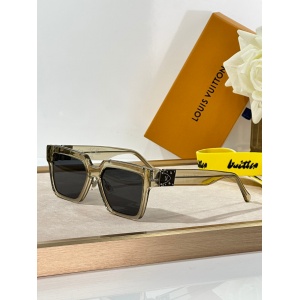 $56.00,Louis Vuitton Sunglasses  # 286493