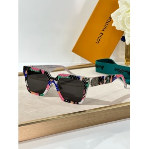 $56.00,Louis Vuitton Sunglasses  # 286501