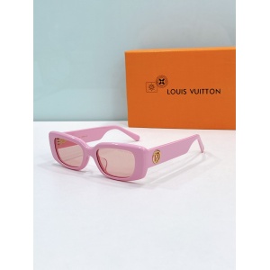 $56.00,Louis Vuitton Sunglasses  # 286525