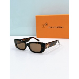 $56.00,Louis Vuitton Sunglasses  # 286526