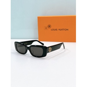$56.00,Louis Vuitton Sunglasses  # 286529