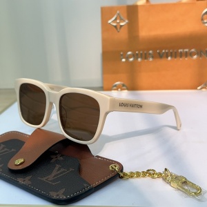 $56.00,Louis Vuitton Sunglasses  # 286547