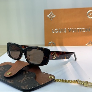 $56.00,Louis Vuitton Sunglasses  # 286564