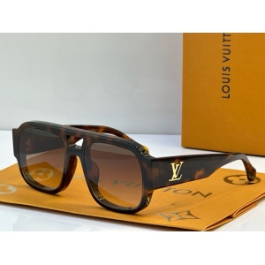 $56.00,Louis Vuitton Sunglasses  # 286583