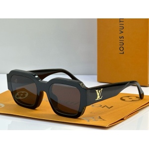 $56.00,Louis Vuitton Sunglasses  # 286600