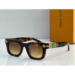 $56.00,Louis Vuitton Sunglasses  # 286626