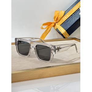 $56.00,Louis Vuitton Sunglasses  # 286629