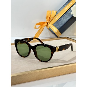 $56.00,Louis Vuitton Sunglasses  # 286651