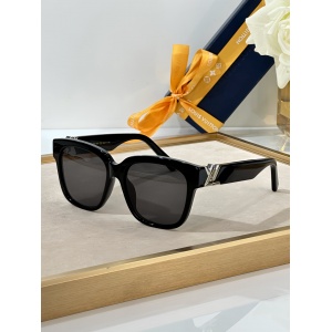 $56.00,Louis Vuitton Sunglasses  # 286659