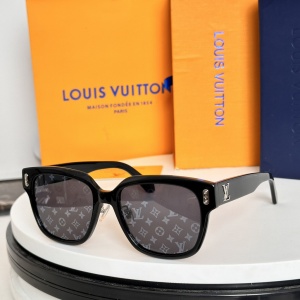 $56.00,Louis Vuitton Sunglasses  # 286661
