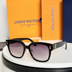$56.00,Louis Vuitton Sunglasses  # 286662