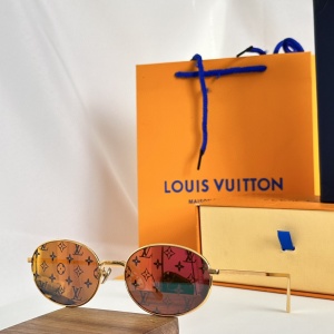 $56.00,Louis Vuitton Sunglasses  # 286695
