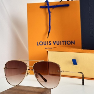 $56.00,Louis Vuitton Sunglasses  # 286704