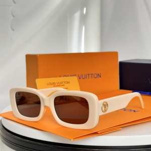 $56.00,Louis Vuitton Sunglasses  # 286707