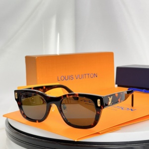 $56.00,Louis Vuitton Sunglasses  # 286726