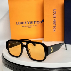 $56.00,Louis Vuitton Sunglasses  # 286746