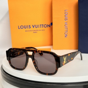 $56.00,Louis Vuitton Sunglasses  # 286747