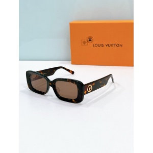 $56.00,Louis Vuitton Sunglasses  # 286751