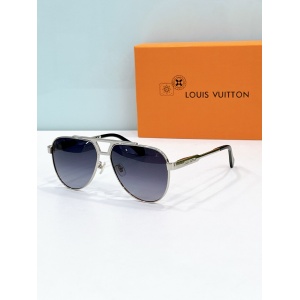 $56.00,Louis Vuitton Sunglasses  # 286756