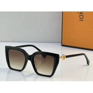 $56.00,Louis Vuitton Sunglasses  # 286787