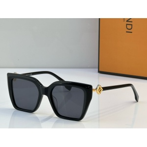 $56.00,Louis Vuitton Sunglasses  # 286791