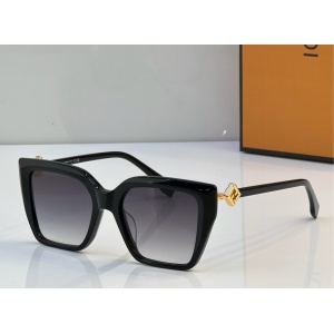$56.00,Louis Vuitton Sunglasses  # 286792