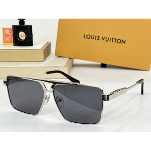 $56.00,Louis Vuitton Sunglasses  # 286797
