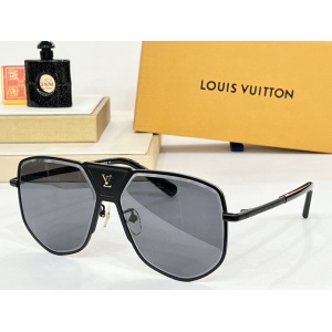 $56.00,Louis Vuitton Sunglasses  # 286799
