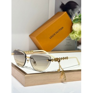 $56.00,Louis Vuitton Sunglasses  # 286806