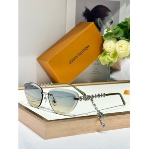 $56.00,Louis Vuitton Sunglasses  # 286808