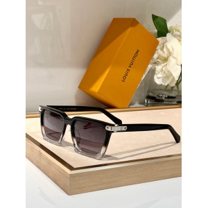 $56.00,Louis Vuitton Sunglasses  # 286815