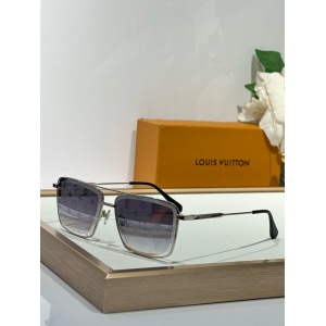 $56.00,Louis Vuitton Sunglasses  # 286818