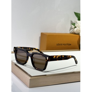 $56.00,Louis Vuitton Sunglasses  # 286824