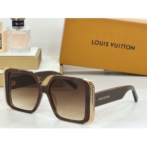 $56.00,Louis Vuitton Sunglasses  # 286833