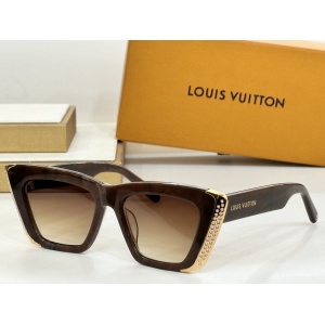 $56.00,Louis Vuitton Sunglasses  # 286835